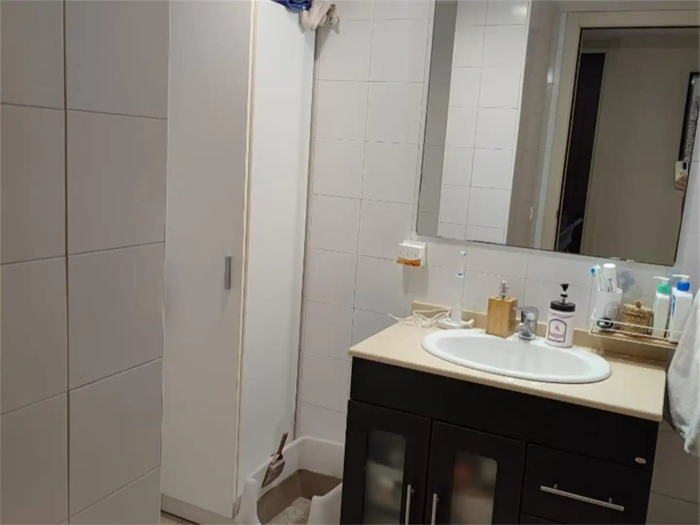 Piso en venta en Carrer d'Aurora Bertrana i Salazar, Vila-roja Baño de Piso en venta en Girona con Calefacción, Trastero y Videoportero