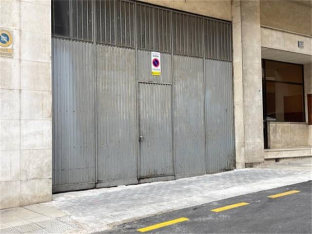 Local comercial en Alquiler en Calle Ángel Terrel en Santa Bárbara
