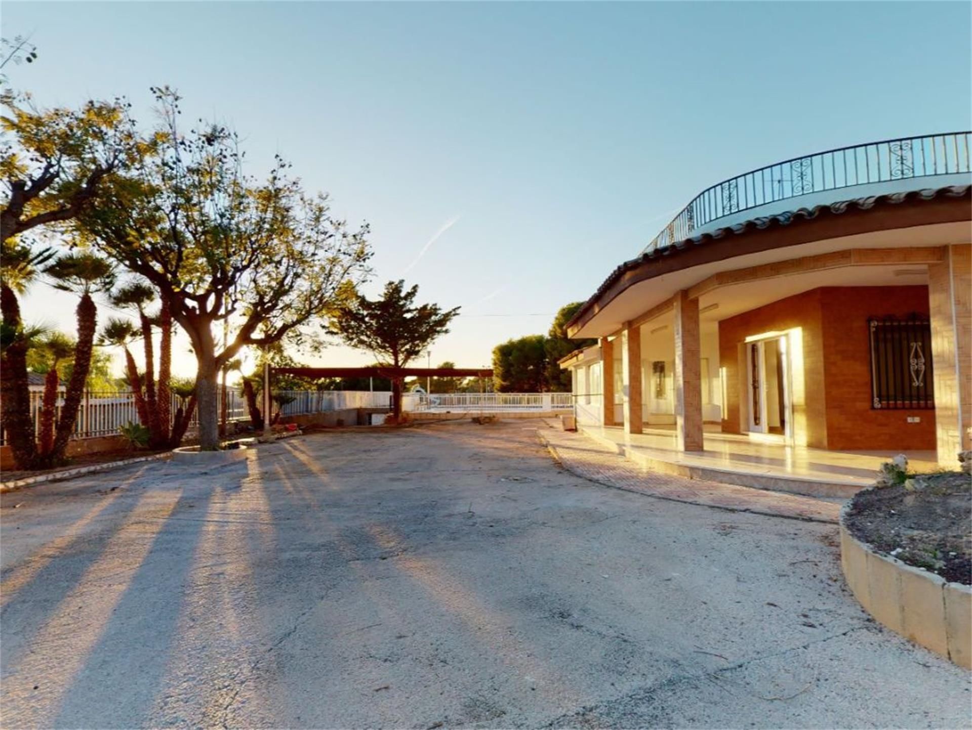 Exterior view of Flat for sale in Elche / Elx  with Air Conditioner, Private garden and Parquet flooring