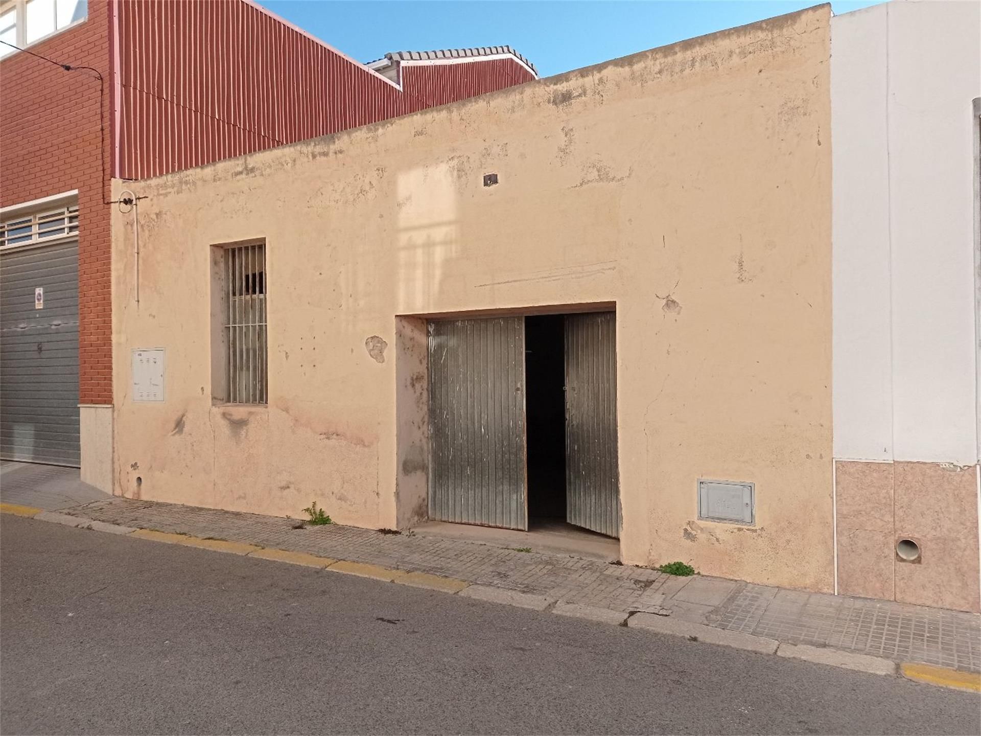 Exterior view of Box room to rent in Amposta