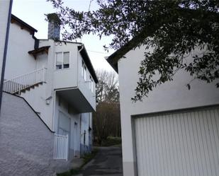 Vista exterior de Casa adosada en venda en O Barco de Valdeorras  