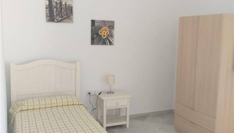 Single-family semi-detached to share in Calle Soledad, Centro, Cádiz - image 1 Photo 1 of Single-family semi-detached to share in Calle Soledad, Centro, Cádiz