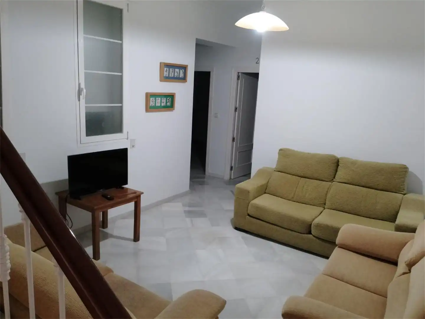 Habitació a Calle Soledad, Centro Sala d'estar de Casa adosada per a compartir en Puerto Real amb Terrassa i Moblat
