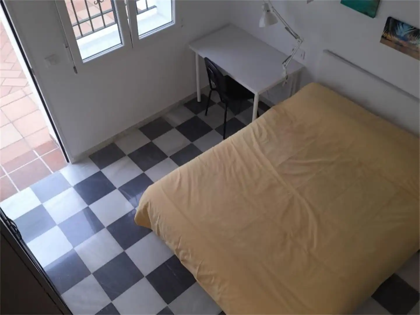 Habitació a Calle Soledad, Centro Dormitori de Casa adosada per a compartir en Puerto Real amb Terrassa i Moblat