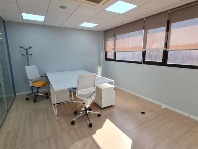 Oficina en Alquiler en Calle de Villablanca en Ambroz