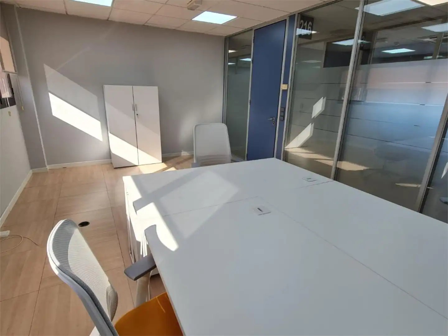 Office for rent in Calle de Villablanca, Ambroz Office for rent in Madrid