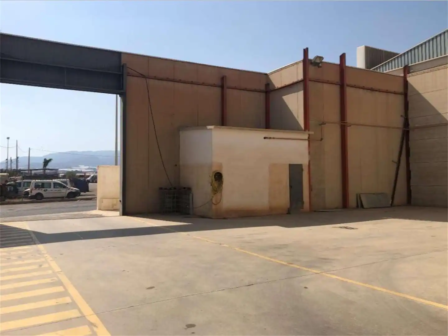 Industrial buildings for sale in Calle Cortadores, Santa María del Águila Exterior view of Industrial buildings for sale in El Ejido with Air Conditioner, Heating and Parquet flooring
