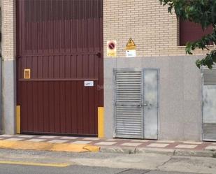 Parkplatz von Garage miete in Cervera