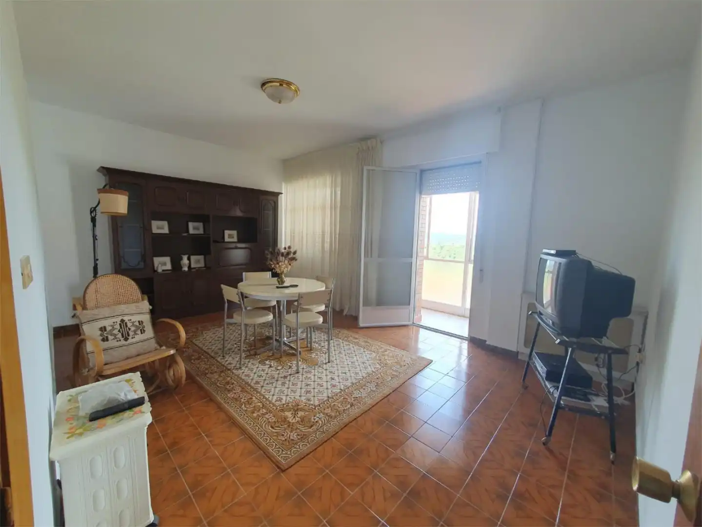 Sala de estar de Piso en venta en Xunqueira de Ambía con Calefacción, Terraza y Trastero
