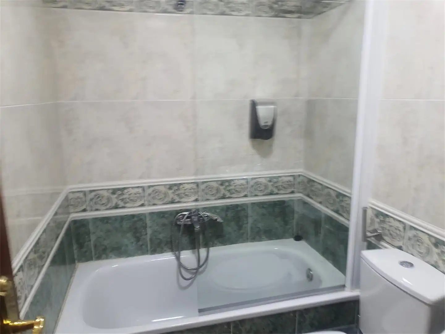Flat for sale in Calle Espronceda, 24, Prosperidad - Delicias Bathroom of Flat for sale in Salamanca with Heating, Parquet flooring and Furnished