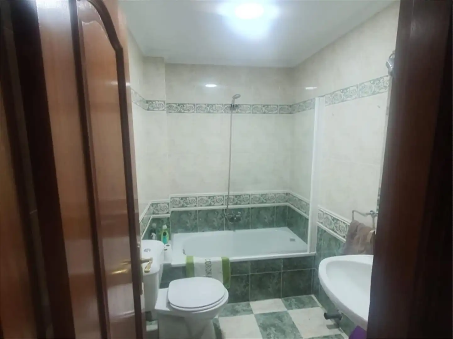 Flat for sale in Calle Espronceda, 24, Prosperidad - Delicias Bathroom of Flat for sale in Salamanca with Heating, Parquet flooring and Furnished