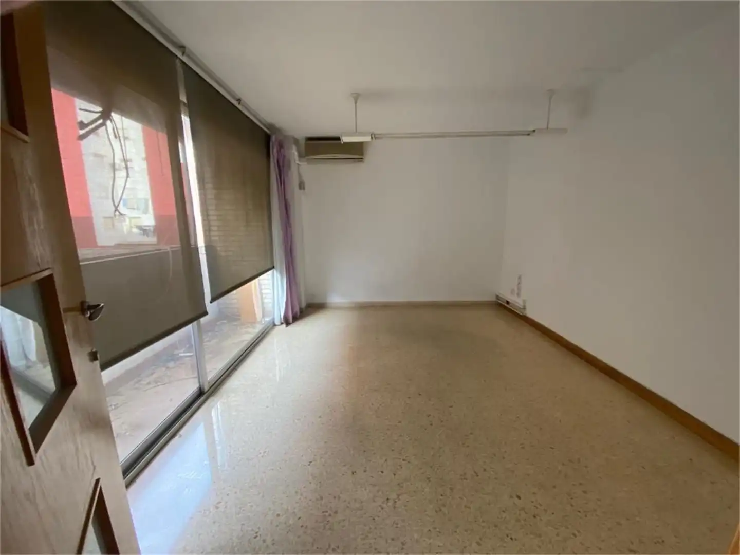 Office for sale in Carrer de Rascanya, 11, Barrio de Campanar Exterior view of Office for sale in Valencia