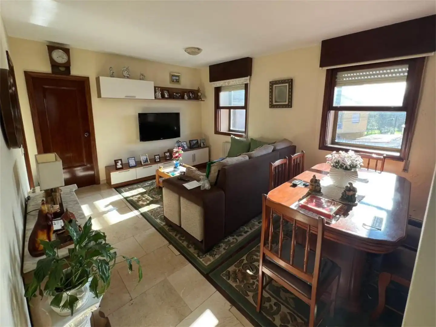 Houses for sale in Camiño Sixtro, 12, Coruxo - Oia - Saiáns Living room of Houses for sale in Vigo with Heating, Parquet flooring and Storage room