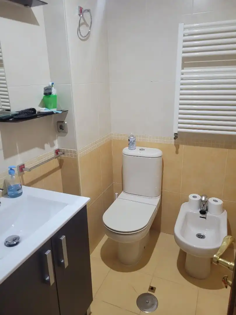 Habitación en Calle de San José, Pedanías - Extrarradio Baño de Piso para compartir en Albacete con Calefacción, Amueblado y Horno