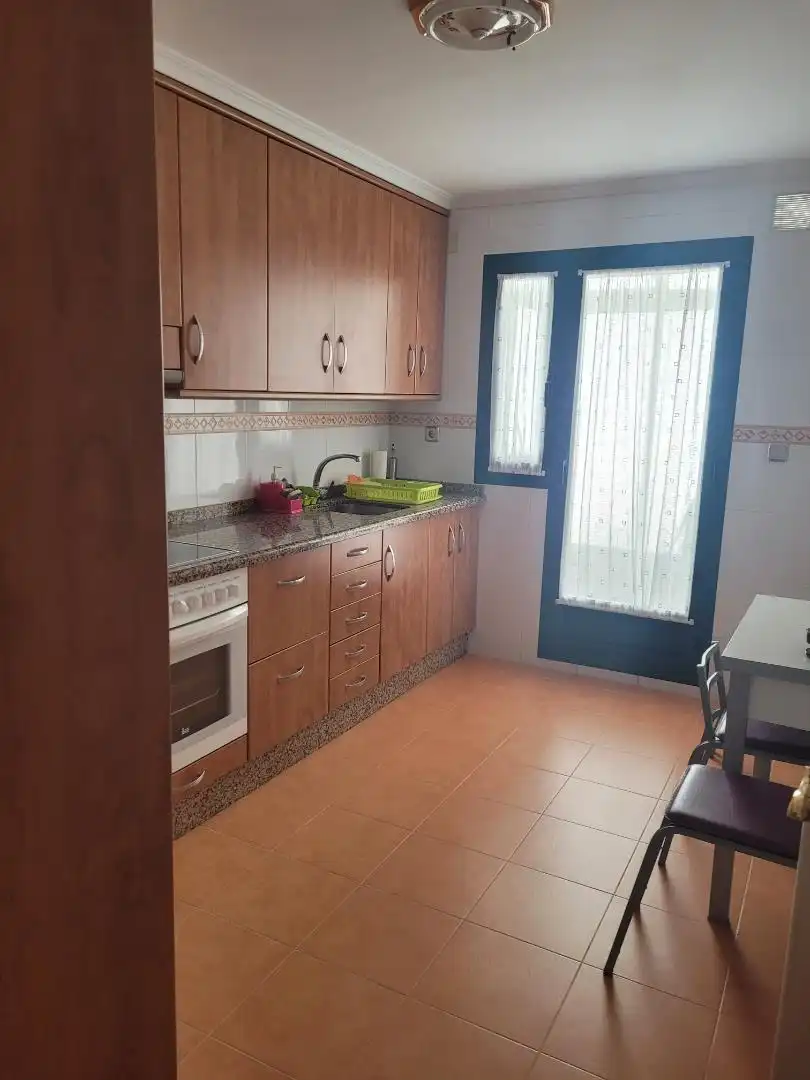 Habitación en Calle de San José, Pedanías - Extrarradio Cocina de Piso para compartir en Albacete con Calefacción, Amueblado y Horno