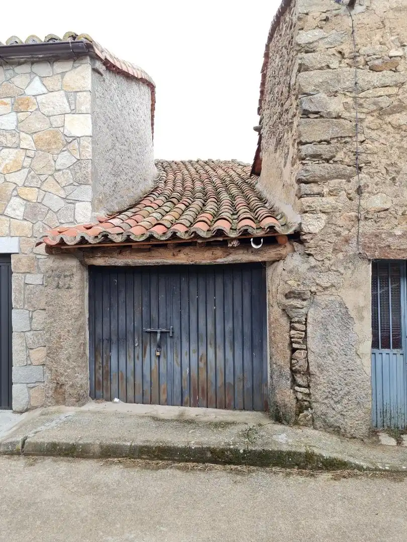 Pis en venda a Calle Pilón, 32, Santa María de los Caballeros Vista exterior de Pis en venda en Santa María de los Caballeros amb Balcó