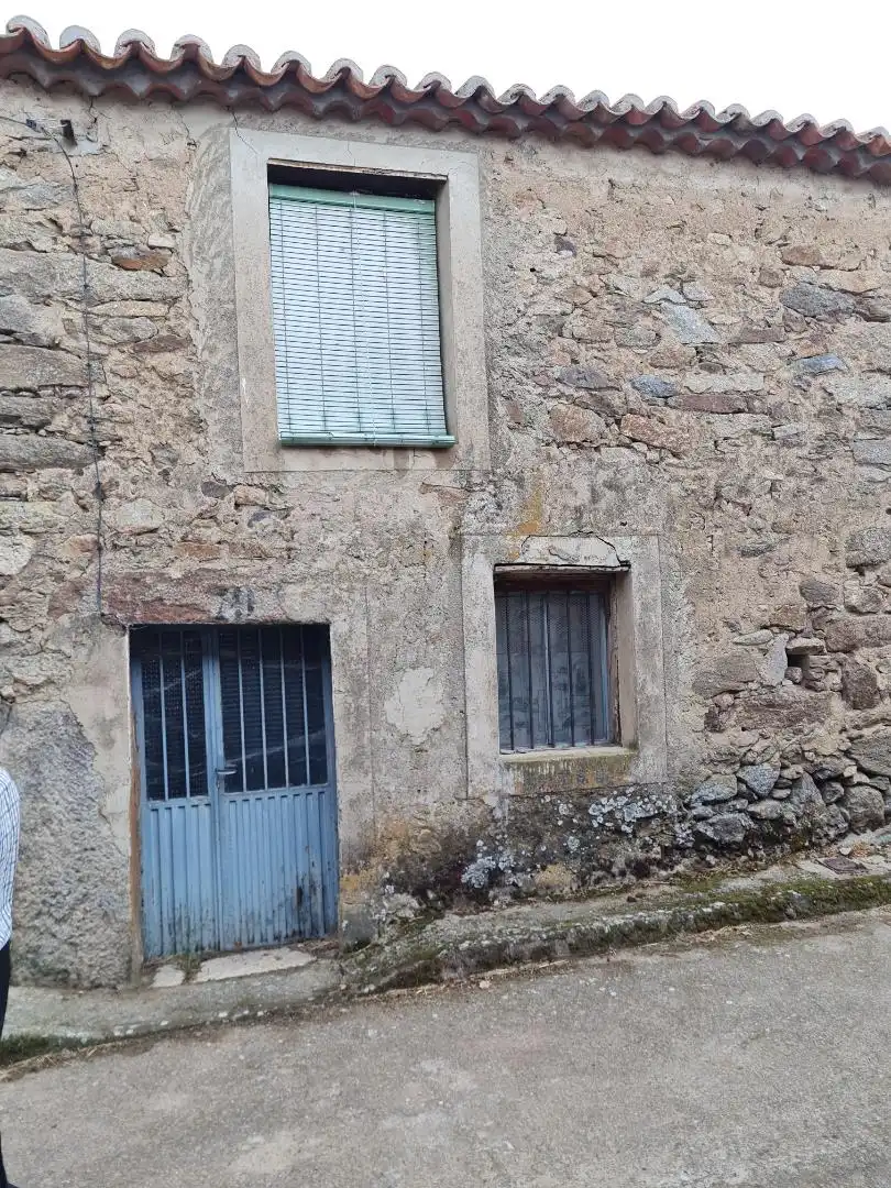 Pis en venda a Calle Pilón, 32, Santa María de los Caballeros Vista exterior de Pis en venda en Santa María de los Caballeros amb Balcó