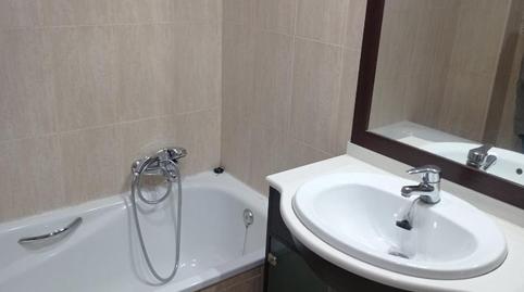 Foto 2 de Casa adosada en venda a Avenida Caboalles, Cuadros, León