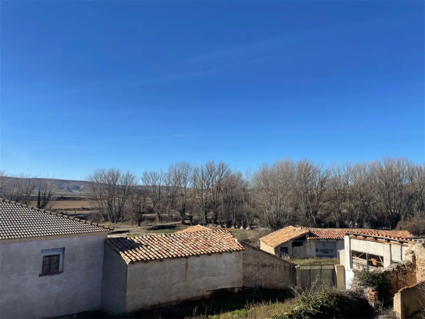 Casa adosada en venta en Calle Iglesia, Jarque de la Val Vista exterior de Casa adosada en venta en Jarque de la Val con Jardín privado, Terraza y Trastero