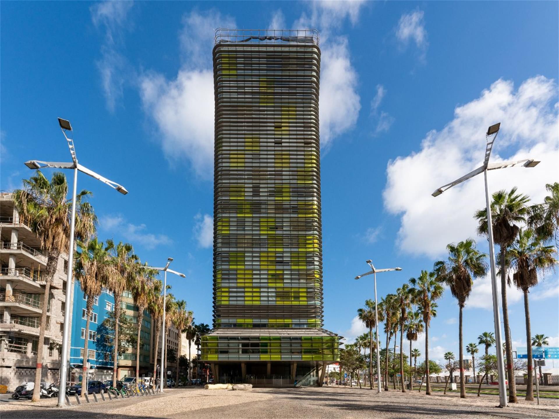 Vista exterior de Pis en venda en Las Palmas de Gran Canaria amb Aire condicionat, Calefacció i Parquet