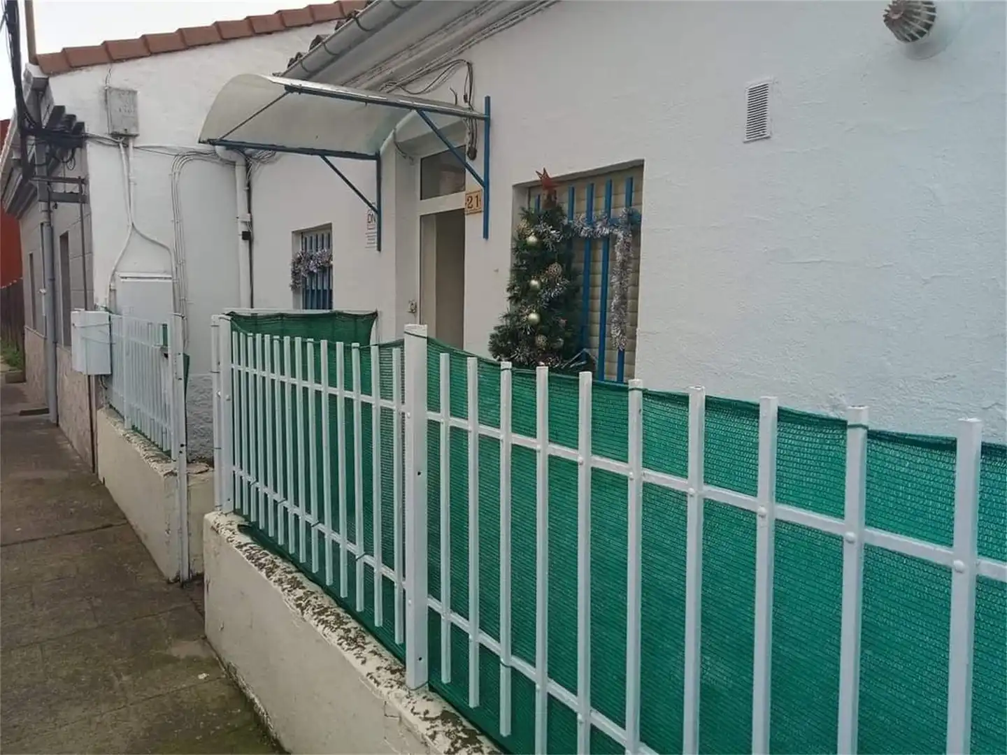 Vista exterior de Piso para compartir en San Andrés del Rabanedo con Calefacción, Jardín privado y Parquet