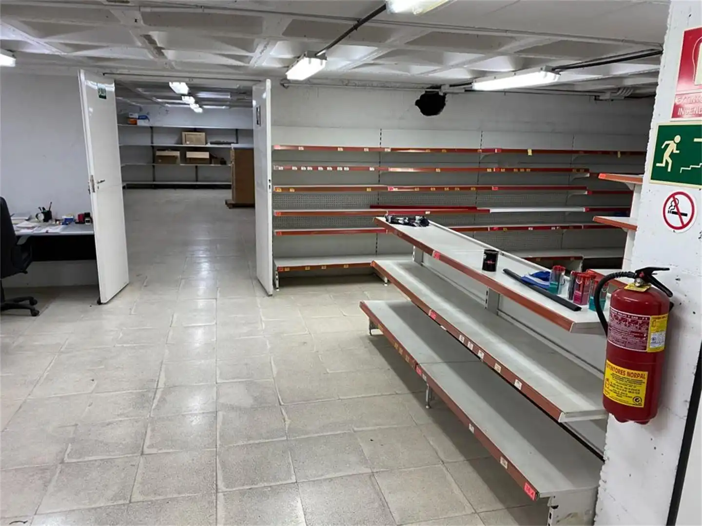 Geschaftsraum zum Verkauf in Fuenlabrada mit Klimaanlage, Heizung und Möbliert
