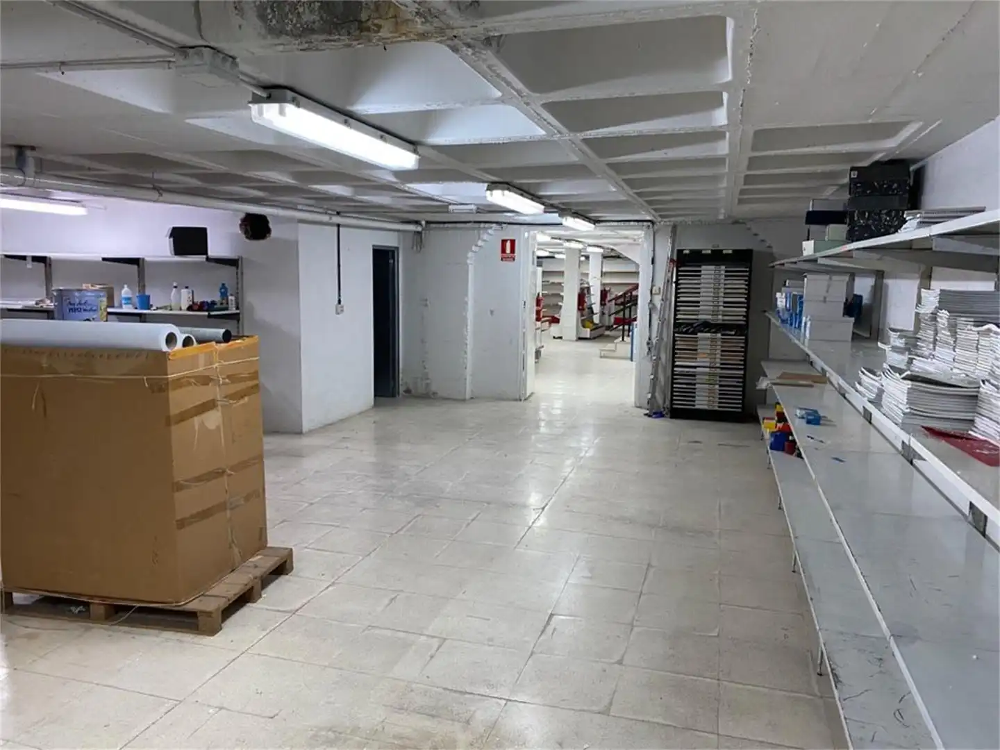 Geschaftsraum zum Verkauf in Fuenlabrada mit Klimaanlage, Heizung und Möbliert