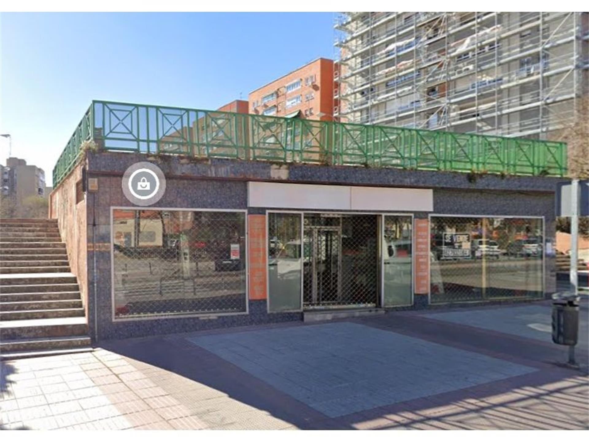 Exterior view of Premises for sale in Fuenlabrada  with Air Conditioner, Heating and Furnished