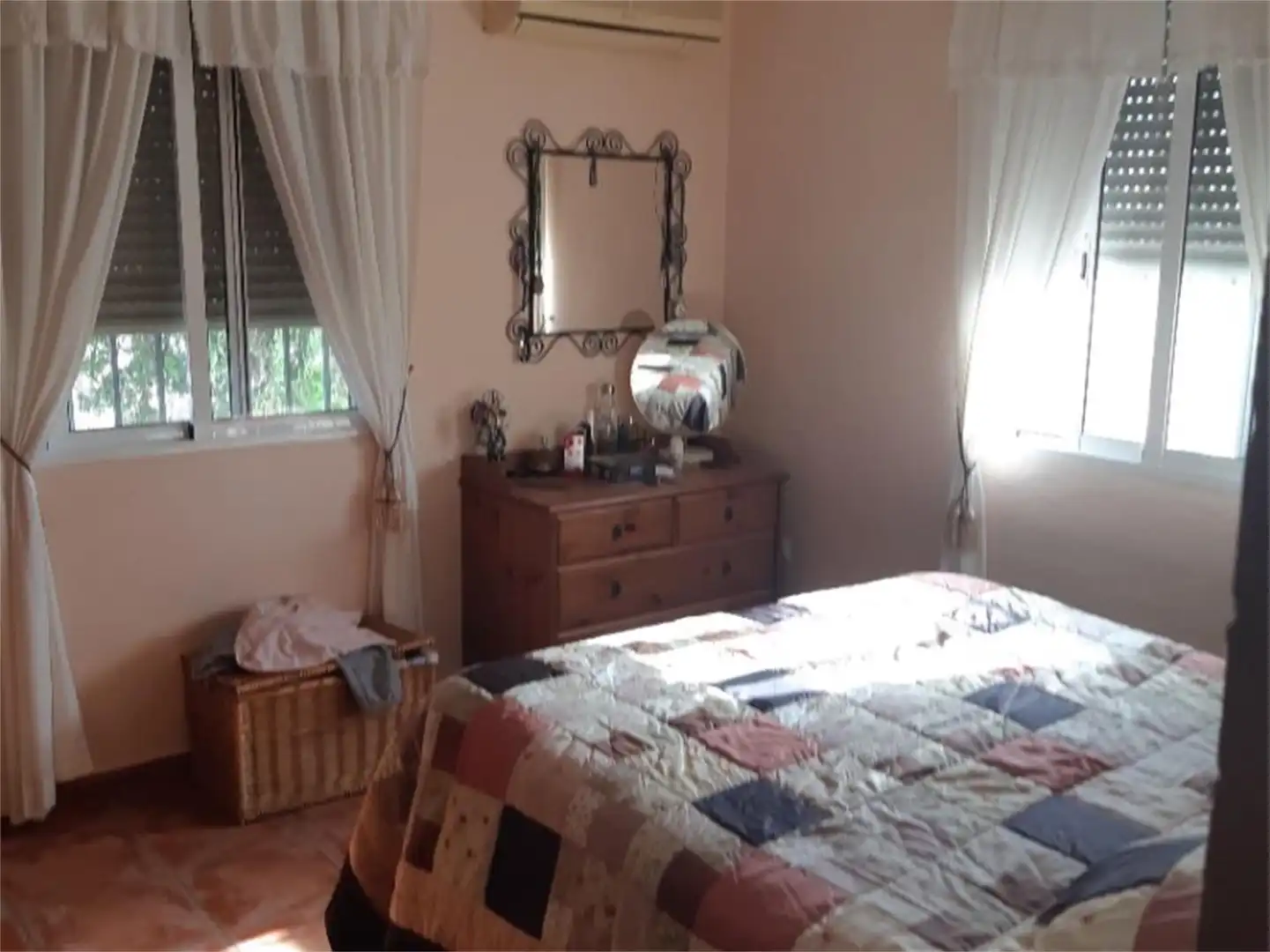 Houses for sale in Avenida Rociana del Condado, 23, Bonares Bedroom of Houses for sale in Bonares with Air Conditioner and Terrace