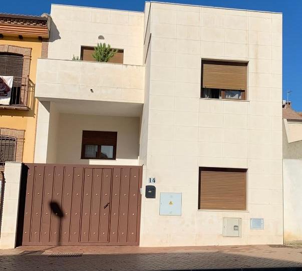 House or chalet for sale in Calle Plácido Fernández Vargas, Bailén, Jaén - image 1 Photo 1 of House or chalet for sale in Calle Plácido Fernández Vargas, Bailén, Jaén