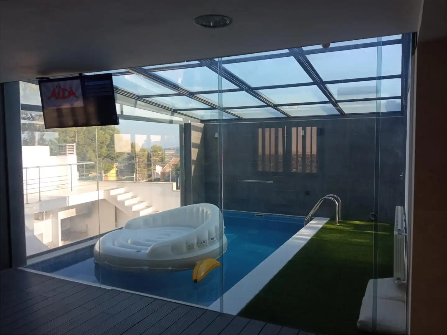 Swimming pool of Houses for sale in Torrent  with Air Conditioner, Terrace and Swimming Pool