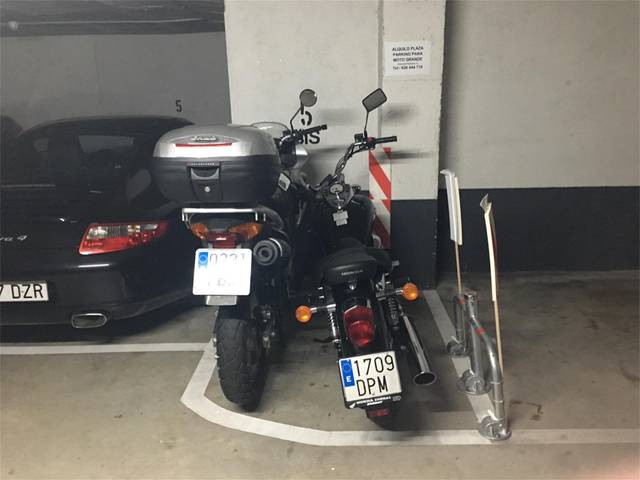 Garaje en Venta en Viaducte de Vallcarca, 1 en Vallcarca i els Penitents