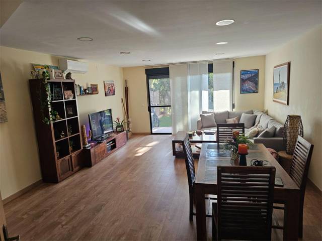 Piso en Venta en Calle Polín Laporta, 9 en Alicante Golf