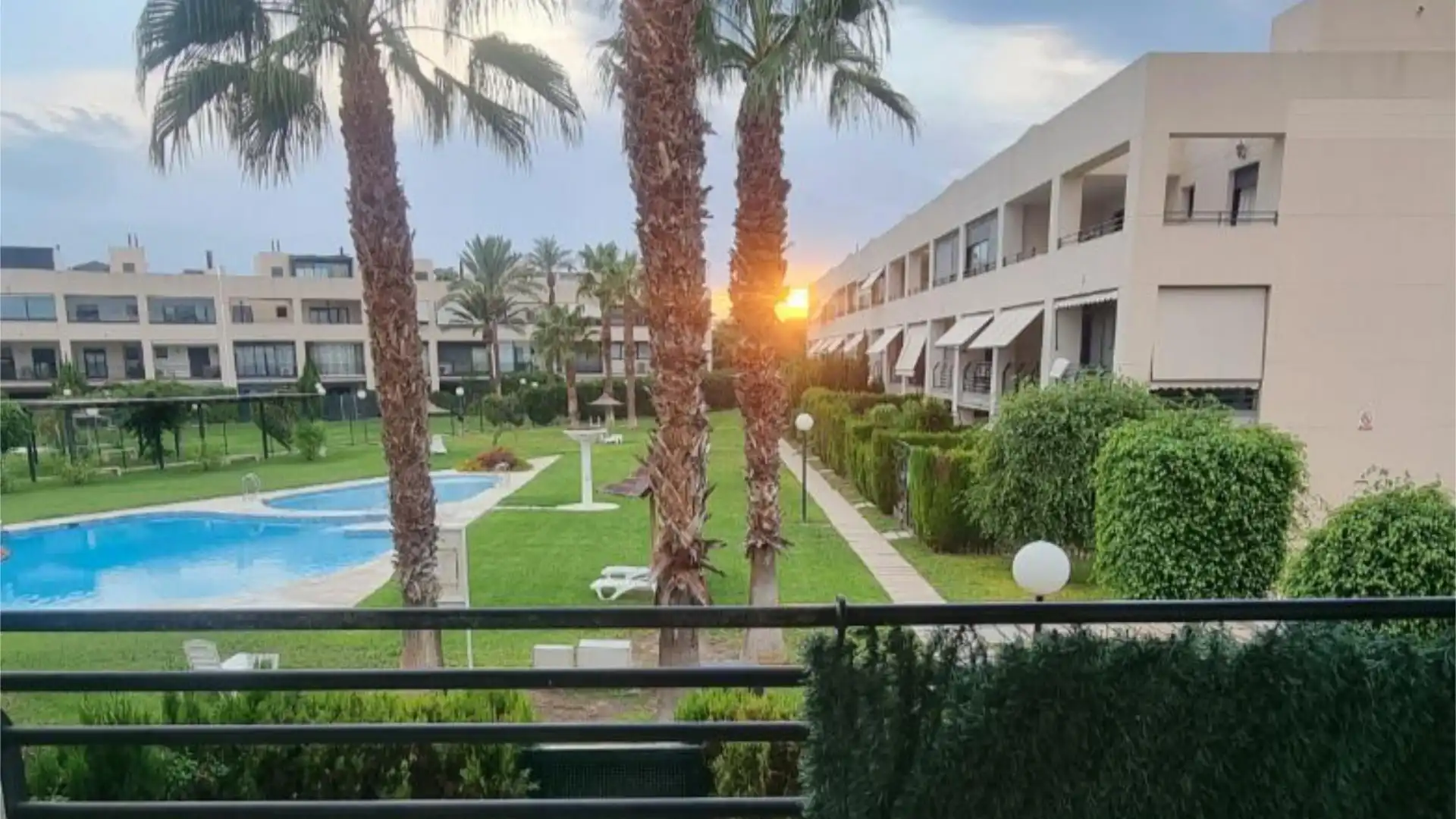 Garden of Duplex for sale in Alicante / Alacant  with Air Conditioner, Heating and Private garden