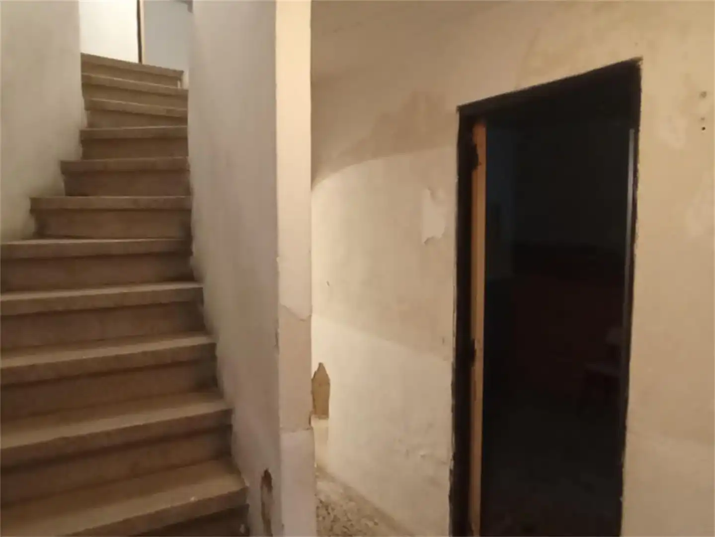 Casa adosada en venda a Calle Calzada, 12, Casas del Monte Casa adosada en venda en Casas del Monte amb Terrassa i Balcó