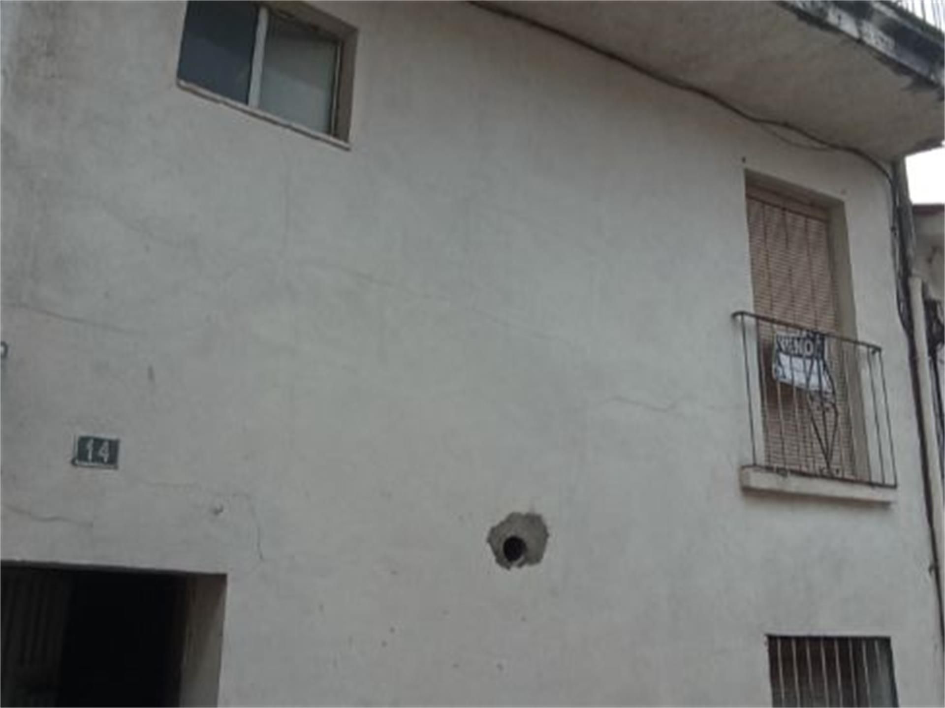 Vista exterior de Casa adosada en venda en Casas del Monte amb Terrassa i Balcó