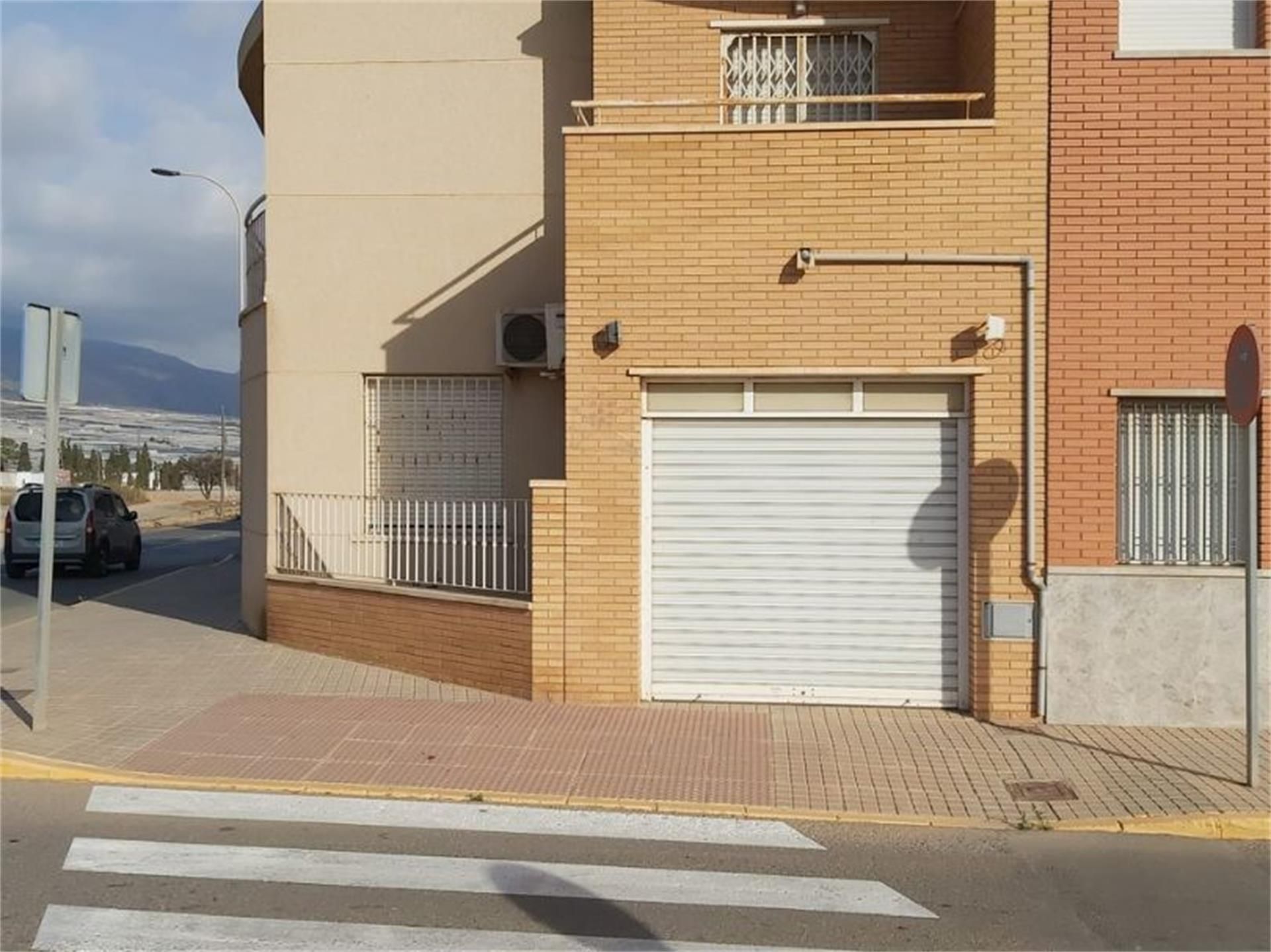 Vista exterior de Dúplex en venda en El Ejido amb Aire condicionat, Calefacció i Jardí privat