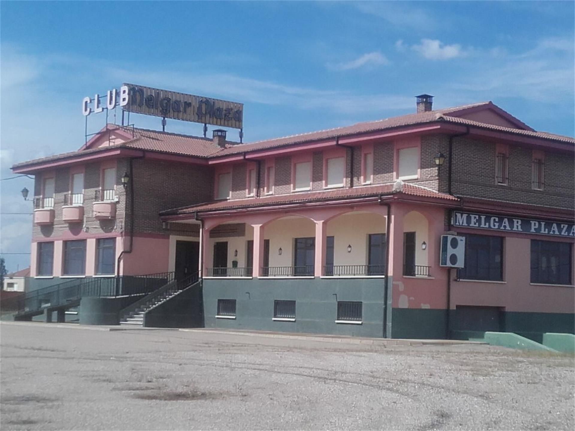 Außenansicht von Geschaftsraum zum verkauf in Riego de la Vega