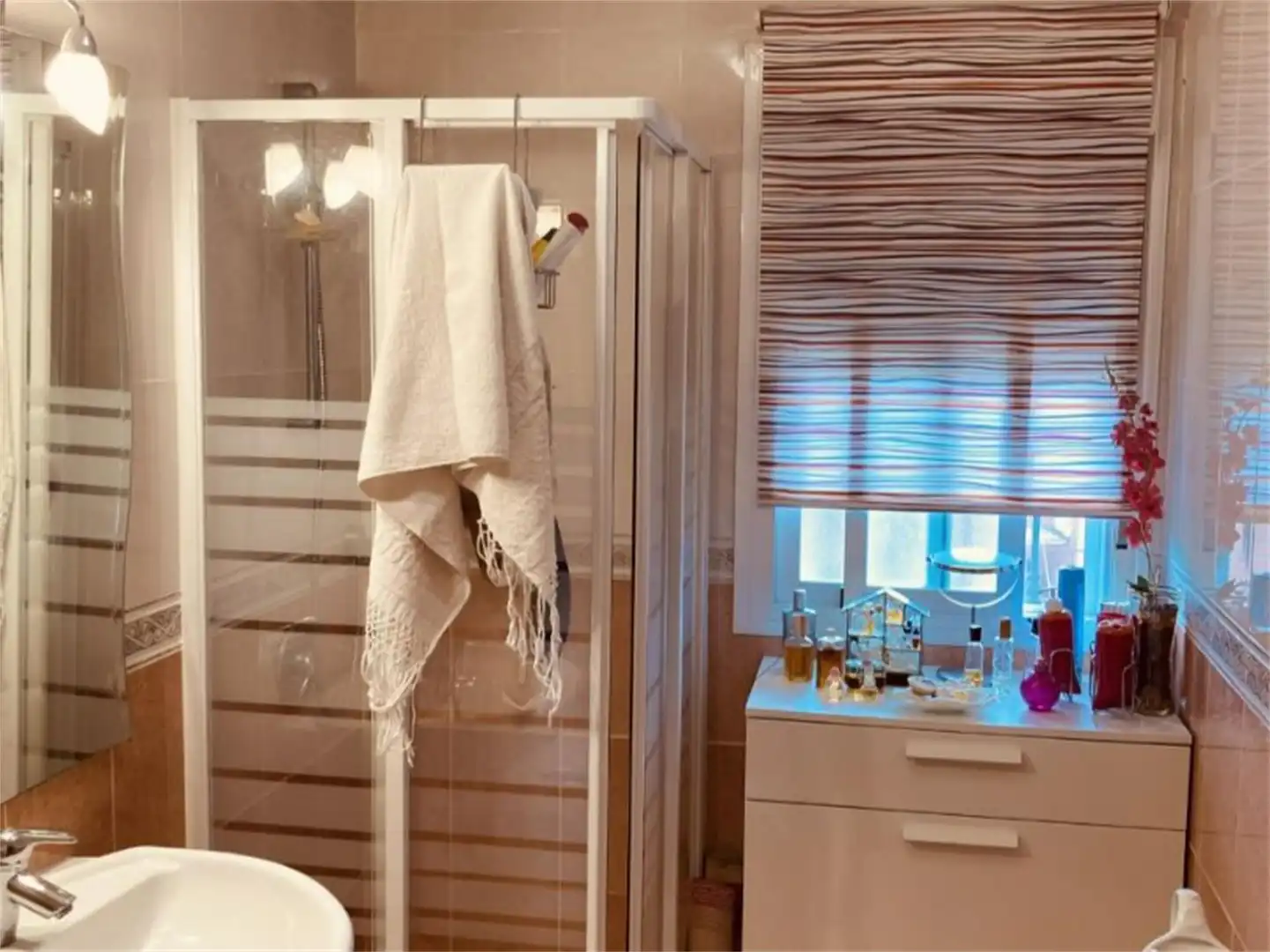 Bathroom of Houses for sale in Villa del Prado  with Air Conditioner and Terrace
