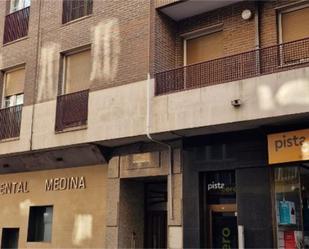 Exterior view of Flat for sale in Medina del Campo  with Air Conditioner and Terrace