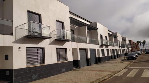 Foto 2 de Casa adosada en venta en Calle Rafael Alberti, 1, Almendralejo, Badajoz