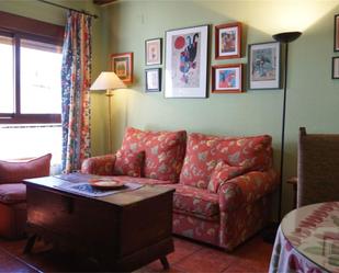 Sala d'estar de Pis en venda en Segura de la Sierra amb Aire condicionat