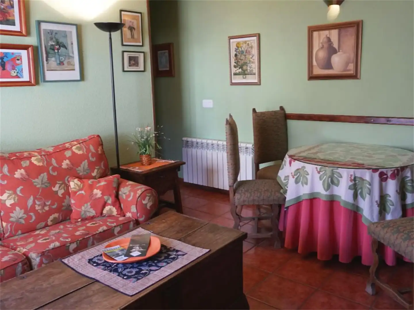 Living room of Flat for sale in Segura de la Sierra  with Air Conditioner, Heating and Furnished