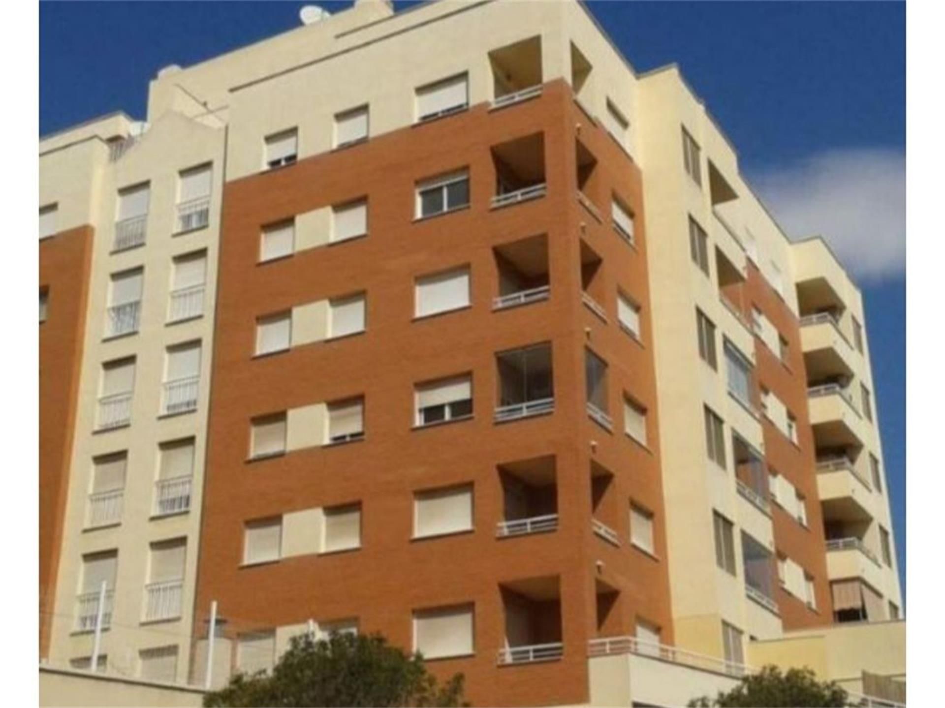 Vista exterior de Pis en venda en  Almería Capital amb Terrassa i Piscina