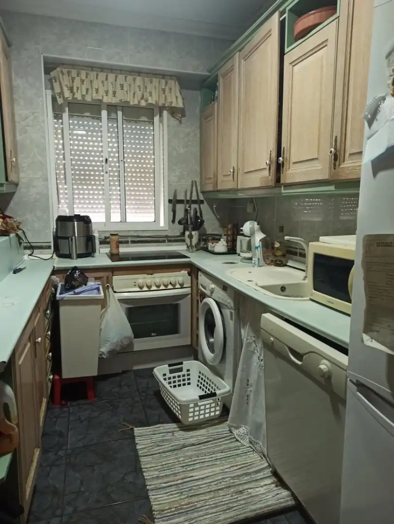 Flat for sale in Plaza Doctor Juan Planelles Ripoll, 2, La Plata Kitchen of Flat for sale in Jerez de la Frontera with Air Conditioner, Storage room and Furnished