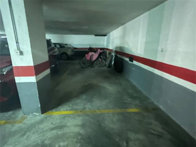 Garaje en Venta en Avenida Hermanos Machado, 135 en Nou Benicalap