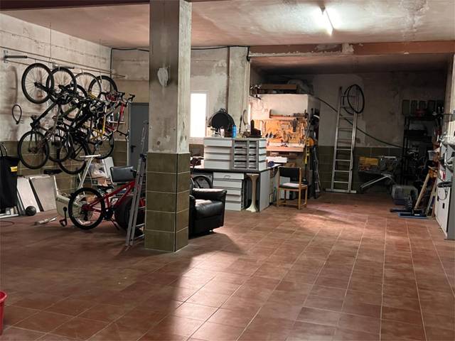 Garaje en Venta en Carrer del Marqués de Villores, 14 en País Valencià