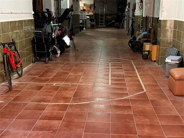 Garaje en Venta en Carrer del Marqués de Villores, 24 en País Valencià