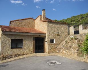 Vista exterior de Casa o xalet en venda en Arcos de Jalón amb Calefacció i Jardí privat