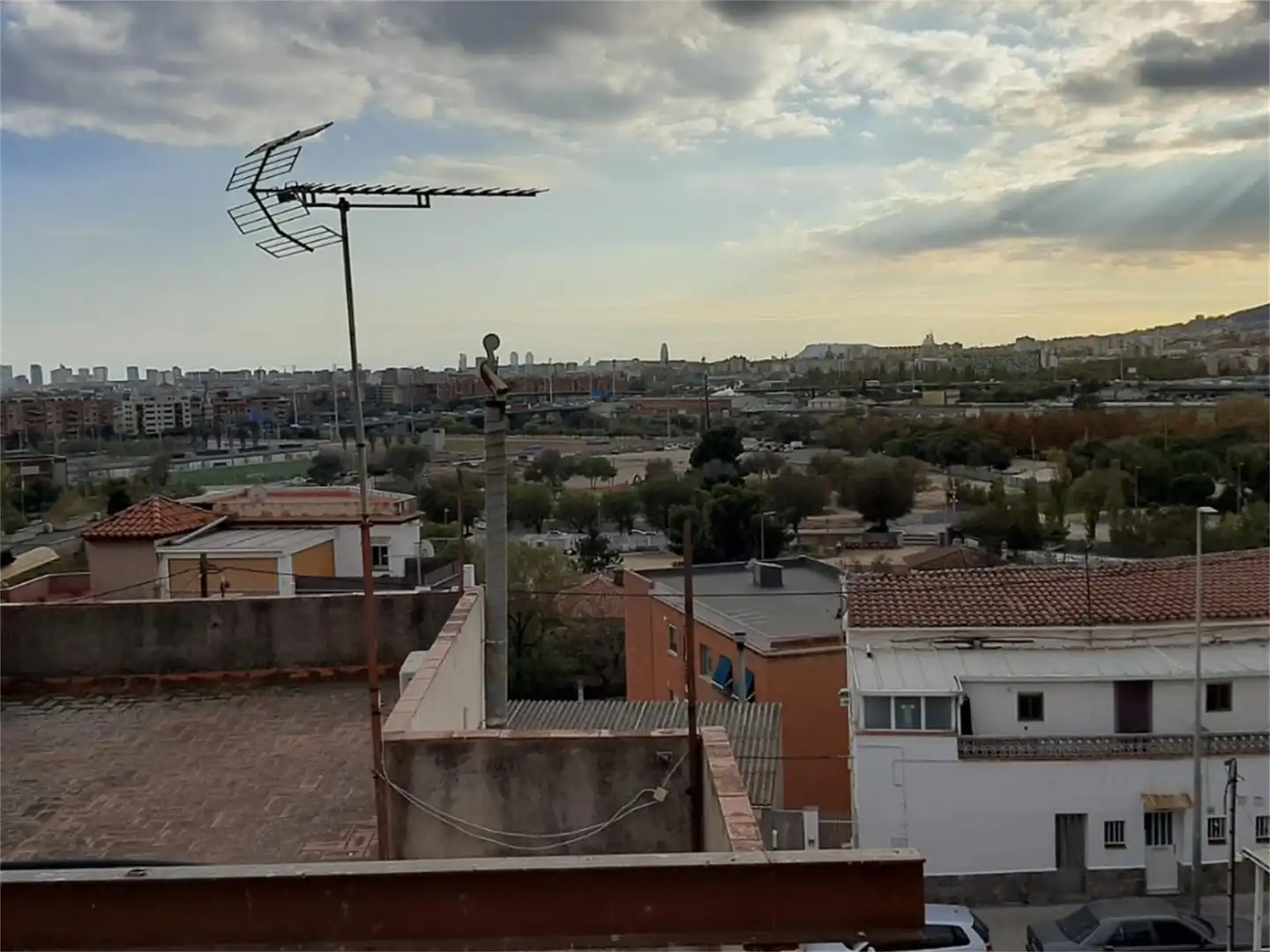 Duplexes for sale in Carretera Fuente de la Encina, S/n, Can Franquesa Exterior view of Duplexes for sale in Santa Coloma de Gramenet with Air Conditioner, Terrace and Balcony
